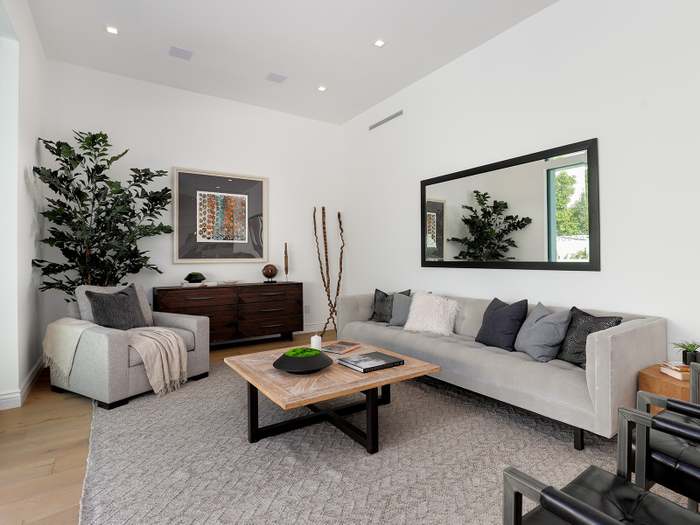 136C6277-3C15-4574-AD11-71BBC5690C27